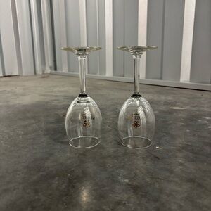 A Pair (2) Shelton Vinyards 6.5” Elegant Clear Wine Glass Set Glasses